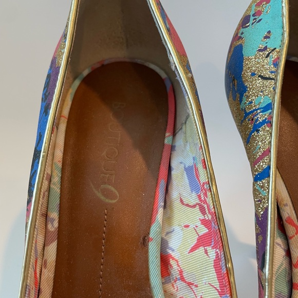 🌈 HEELS - Picture 4 of 6